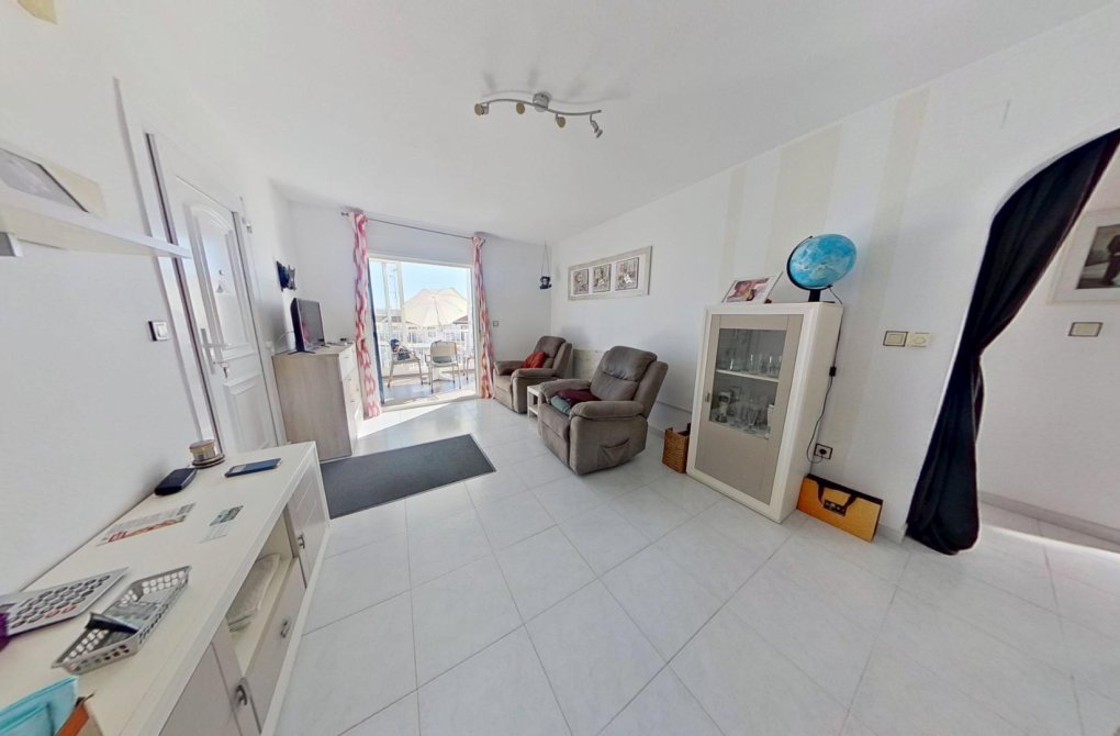 Resale - Bungalow - Orihuela Costa - Los Almendros-La Florida