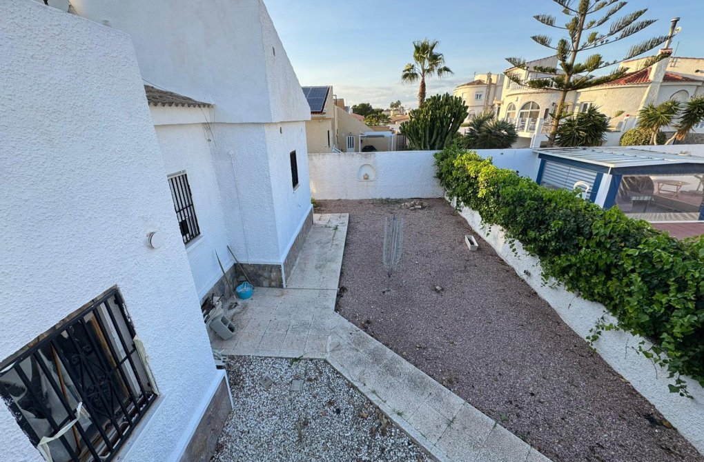 Resale - Villa - Torrevieja - San luis