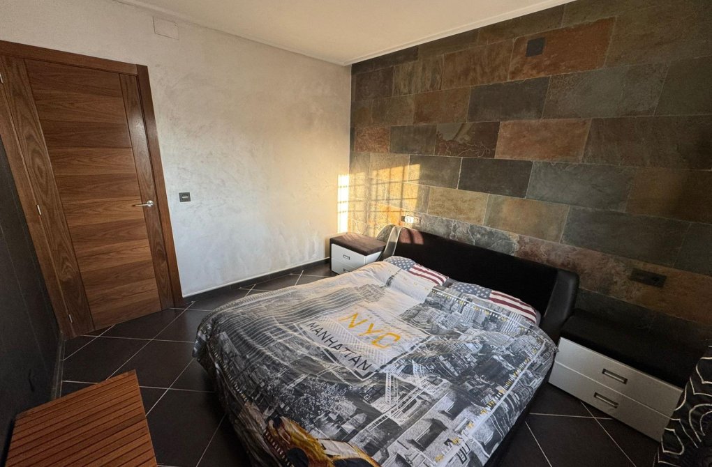 Resale - Villa - Torrevieja - San luis