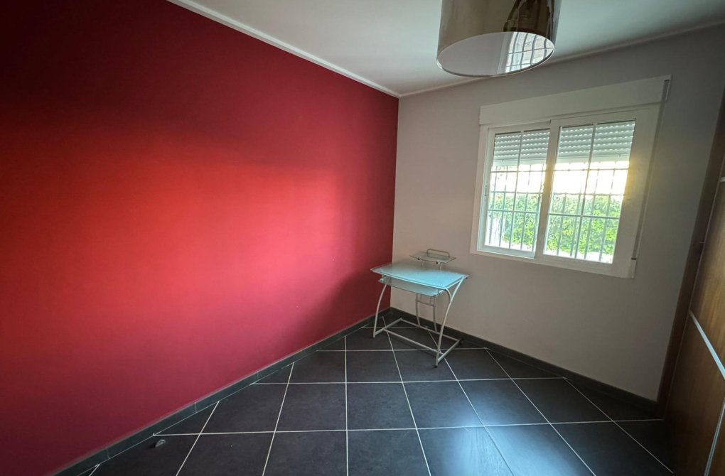 Resale - Villa - Torrevieja - San luis