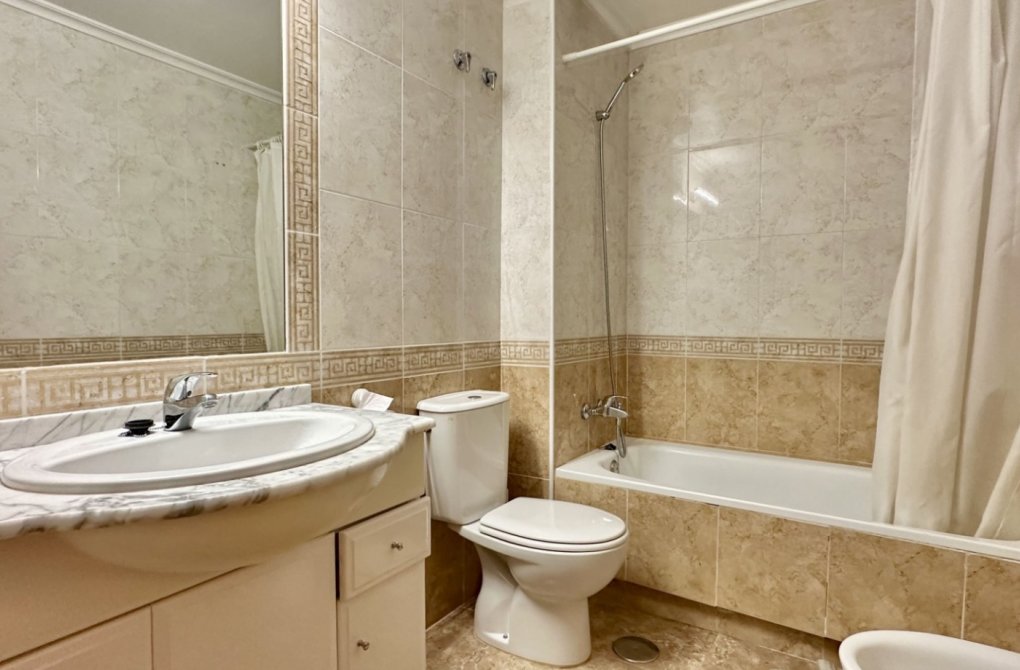 Resale - Apartment - Orihuela Costa - Cabo Roig