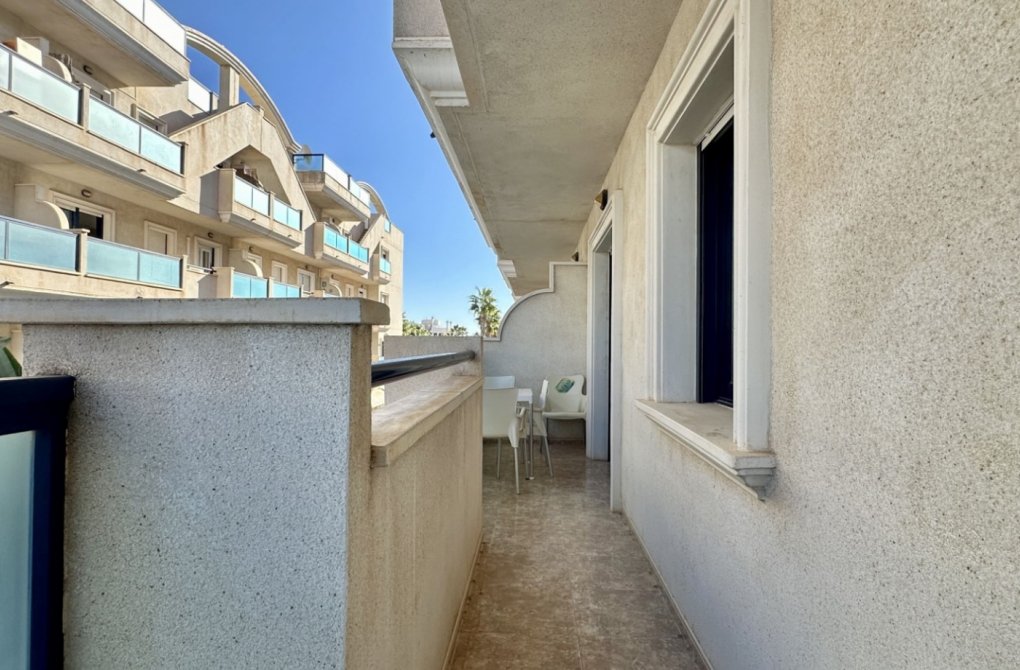Resale - Apartment - Orihuela Costa - Cabo Roig