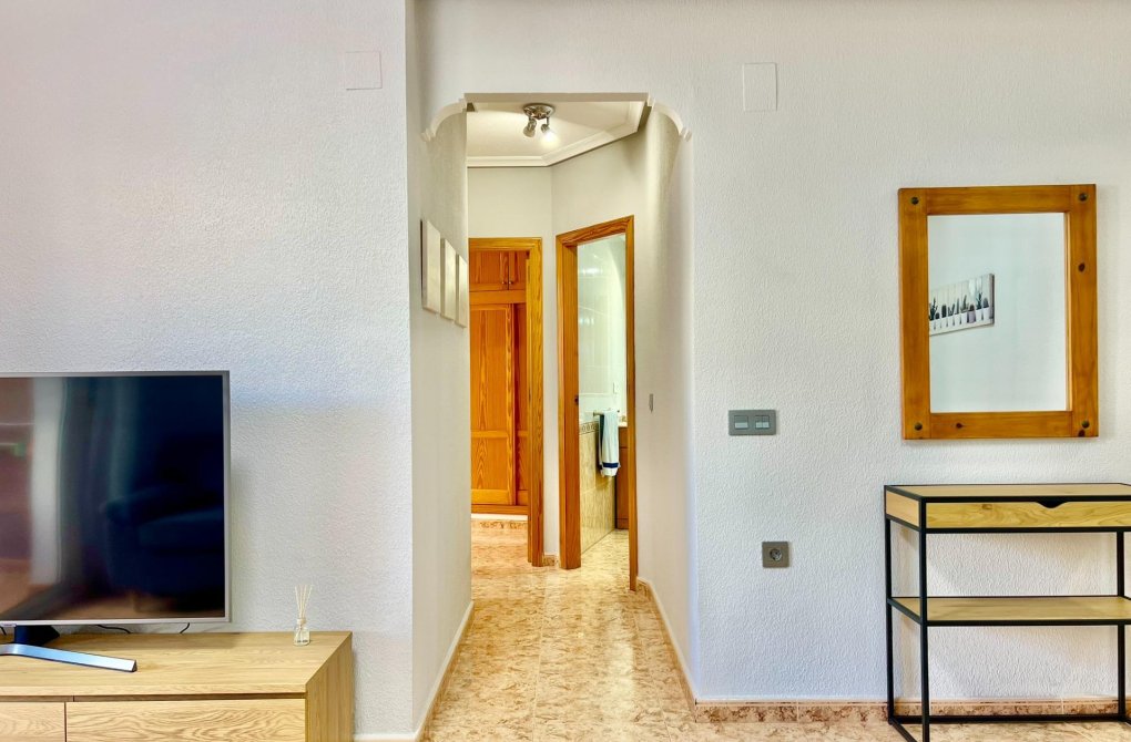 Resale - Apartment - Torrevieja - Playa del cura