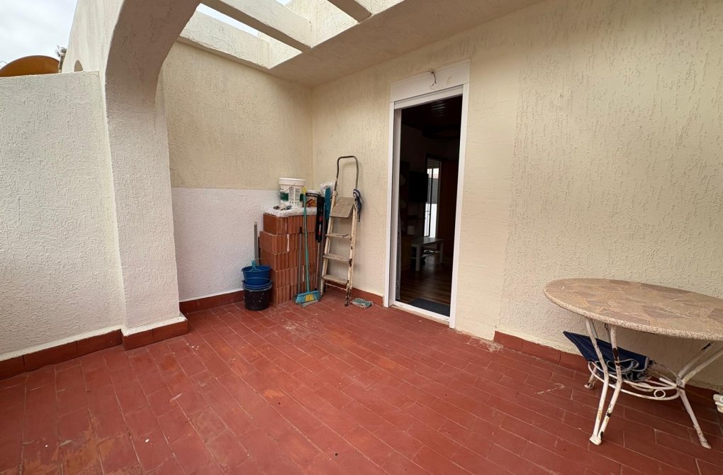 Resale - Apartment - Torrevieja - Acequion