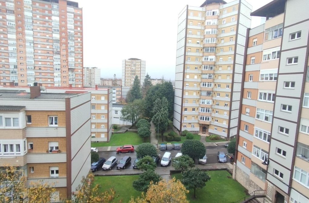 Resale - Apartment - Gijon - Pumarín