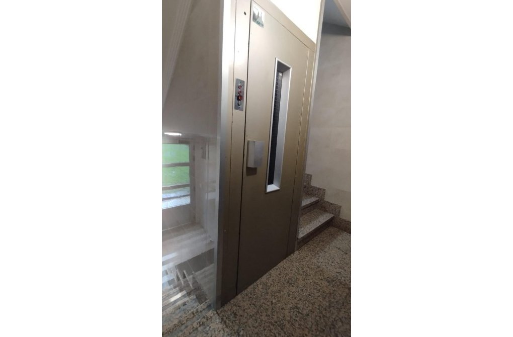 Resale - Apartment - Gijon - Pumarín