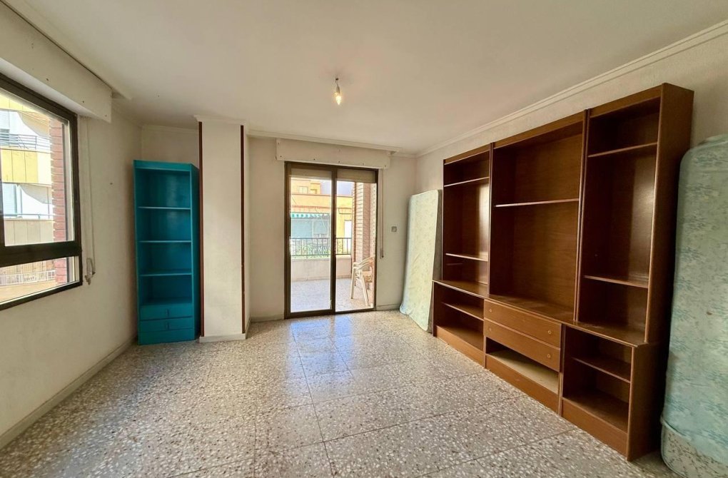 Resale - Apartment - Torrevieja - Playa del cura