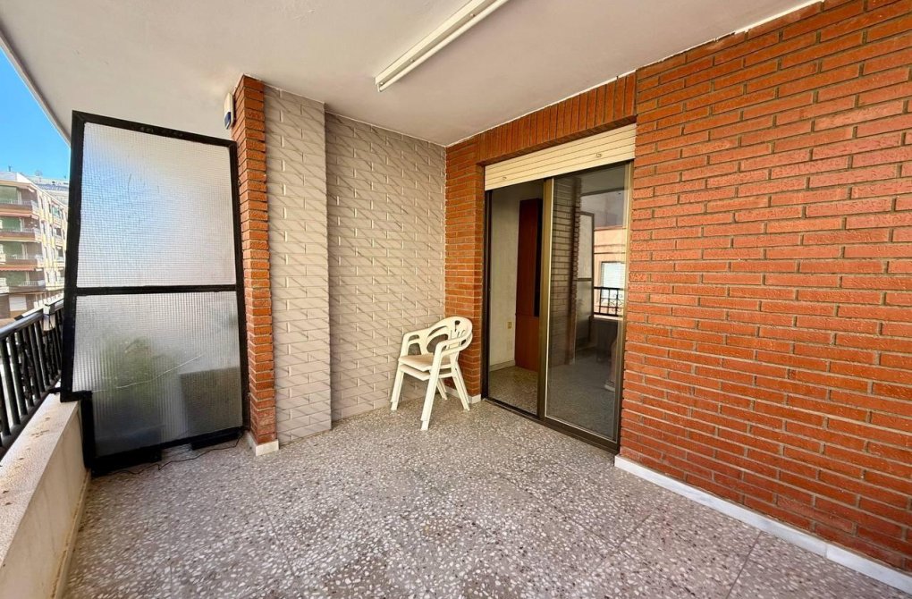 Resale - Apartment - Torrevieja - Playa del cura