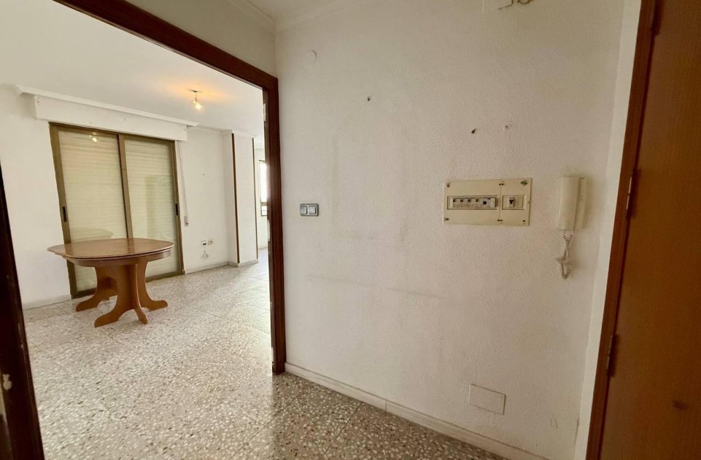 Resale - Apartment - Torrevieja - Playa del cura