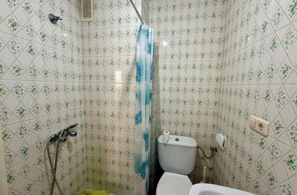 Resale - Apartment - Torrevieja - Playa del cura