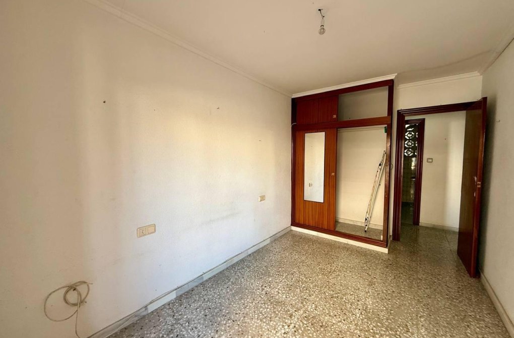 Resale - Apartment - Torrevieja - Playa del cura