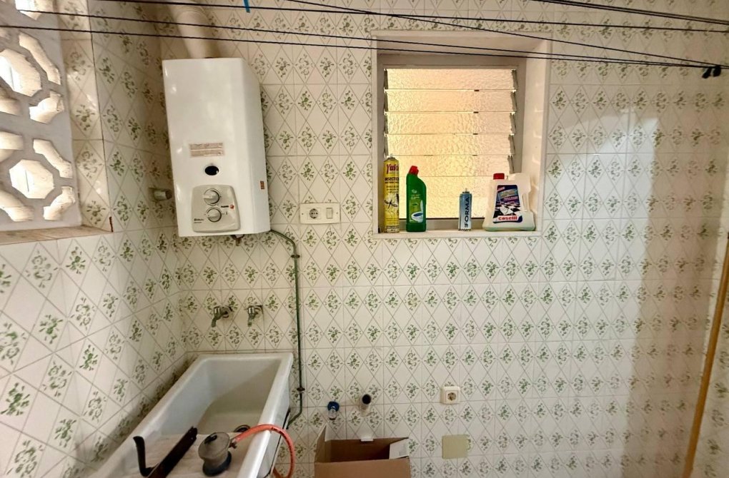 Resale - Apartment - Torrevieja - Playa del cura