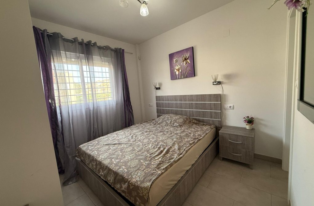 Resale - Bungalow - Torrevieja - Aguas Nuevas