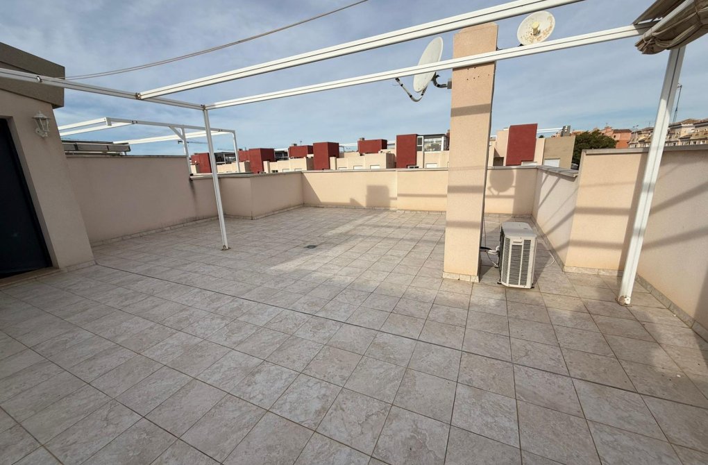 Resale - Bungalow - Torrevieja - Aguas Nuevas