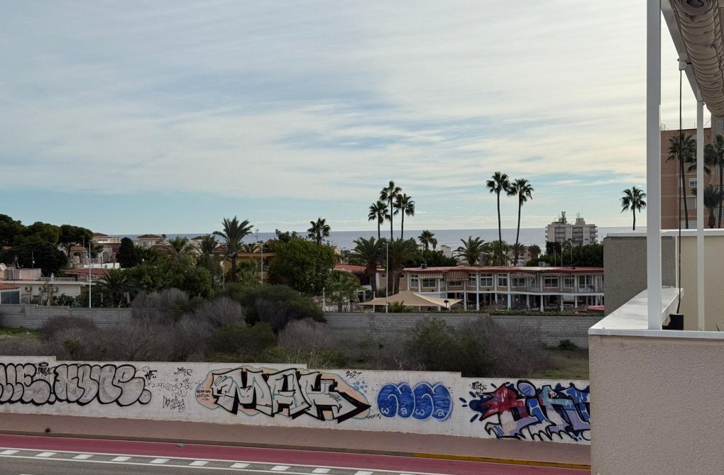 Resale - Bungalow - Torrevieja - Aguas Nuevas