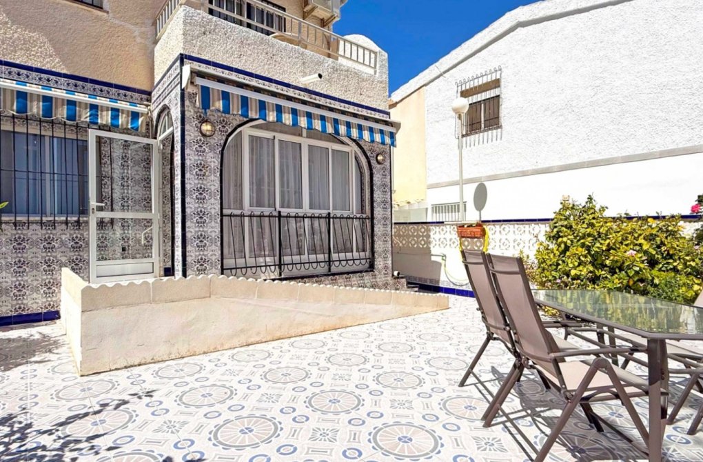 Resale - Apartment - Torrevieja - Torrelamata - La Mata
