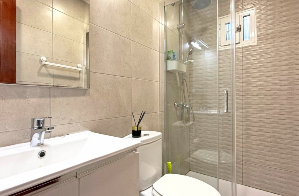 Resale - Apartment - Torrevieja - Torrelamata - La Mata