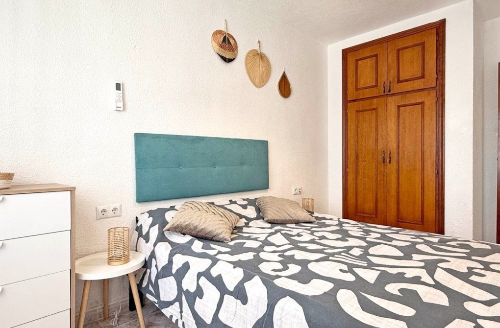 Resale - Apartment - Torrevieja - Torrelamata - La Mata