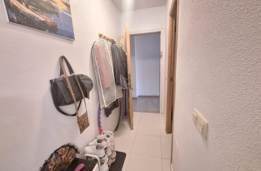 Resale - Studio - Torrevieja - Playa de los locos