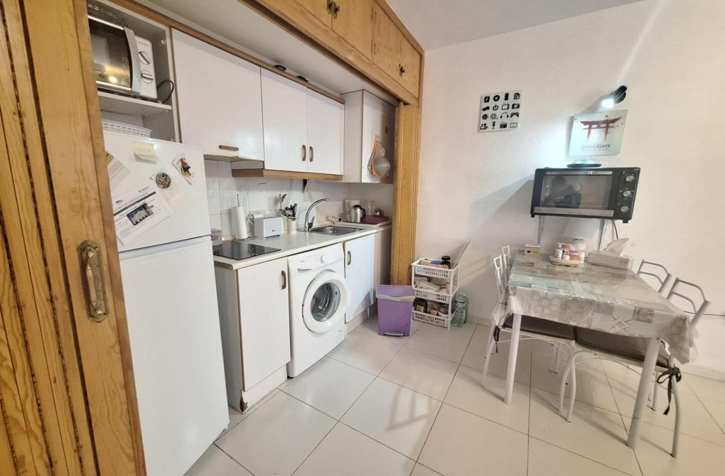 Resale - Studio - Torrevieja - Playa de los locos