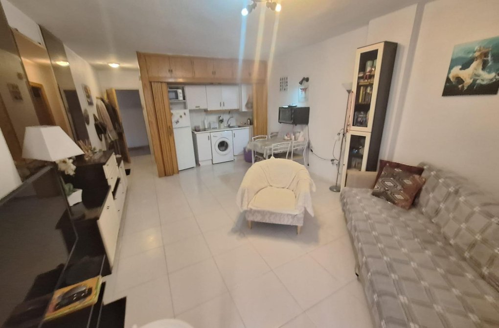 Resale - Studio - Torrevieja - Playa de los locos