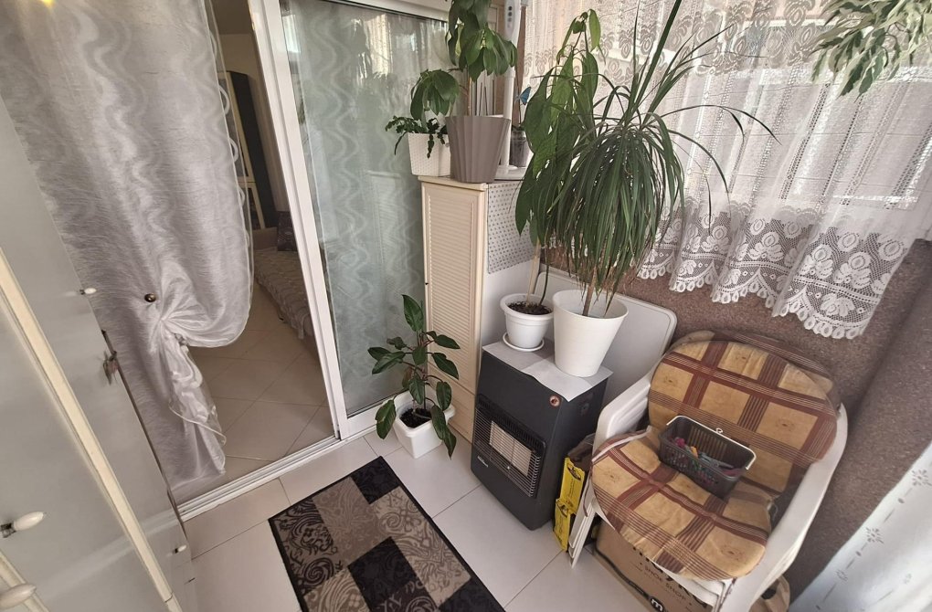 Resale - Studio - Torrevieja - Playa de los locos