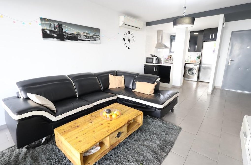 Resale - Bungalow - Orihuela Costa - La Zenia