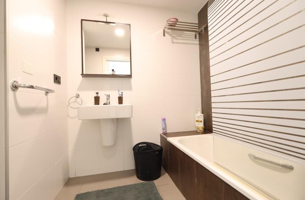 Resale - Bungalow - Orihuela Costa - La Zenia