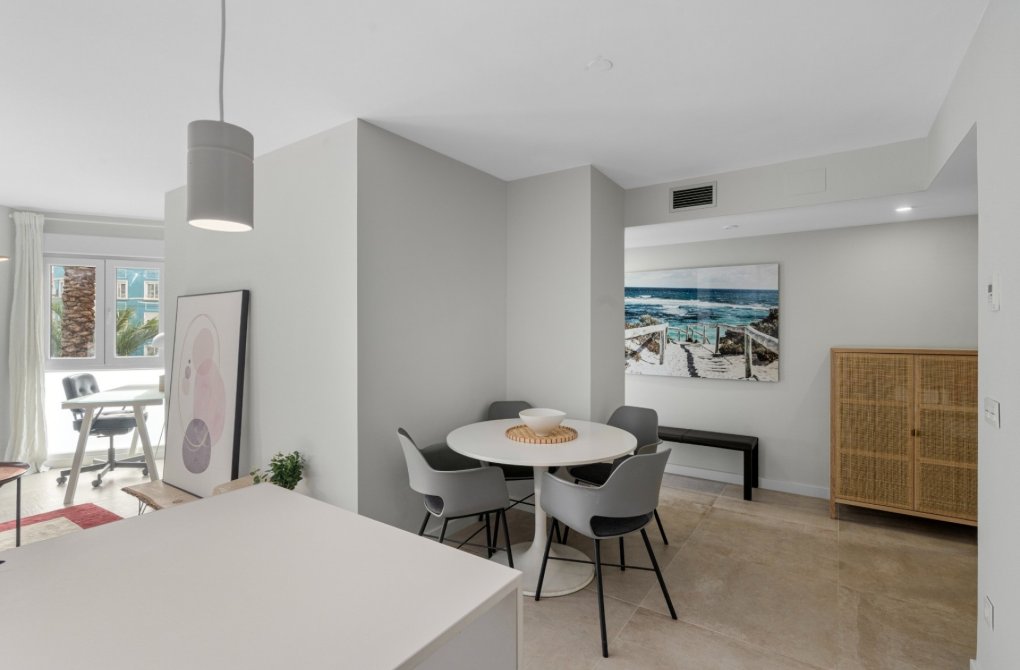 Resale - Apartment - Alicante - Center