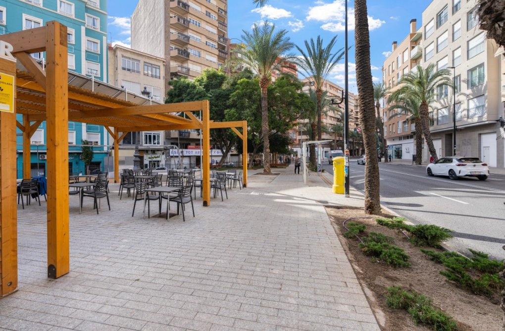 Resale - Apartment - Alicante - Center