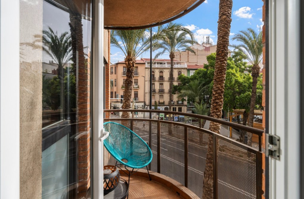 Resale - Apartment - Alicante - Center