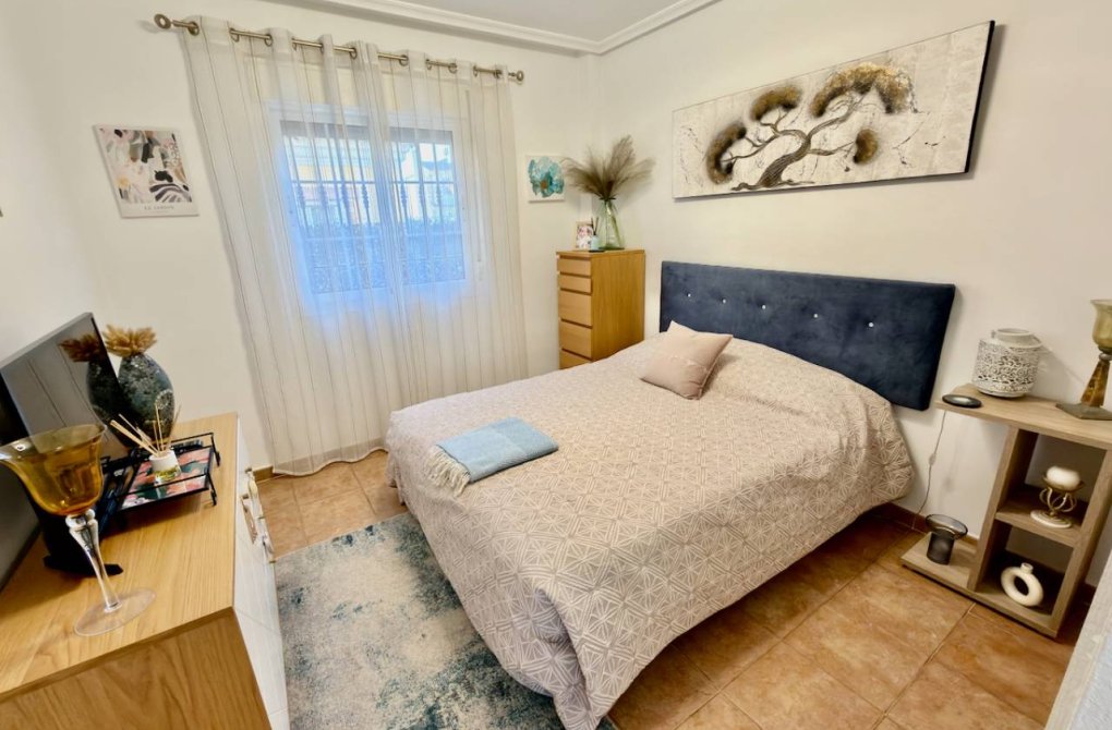 Resale - Villa - Guardamar del Segura - El Raso