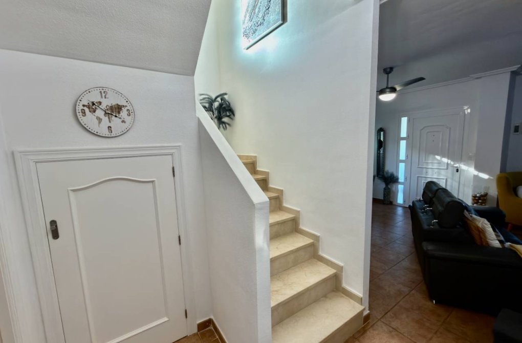 Resale - Villa - Guardamar del Segura - El Raso