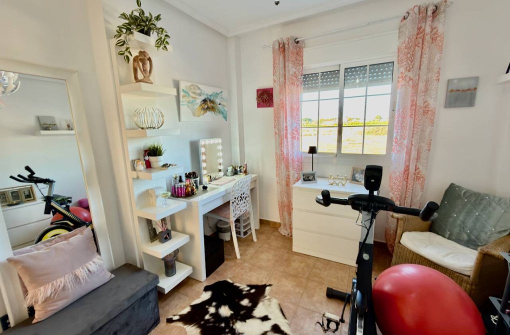 Resale - Villa - Guardamar del Segura - El Raso