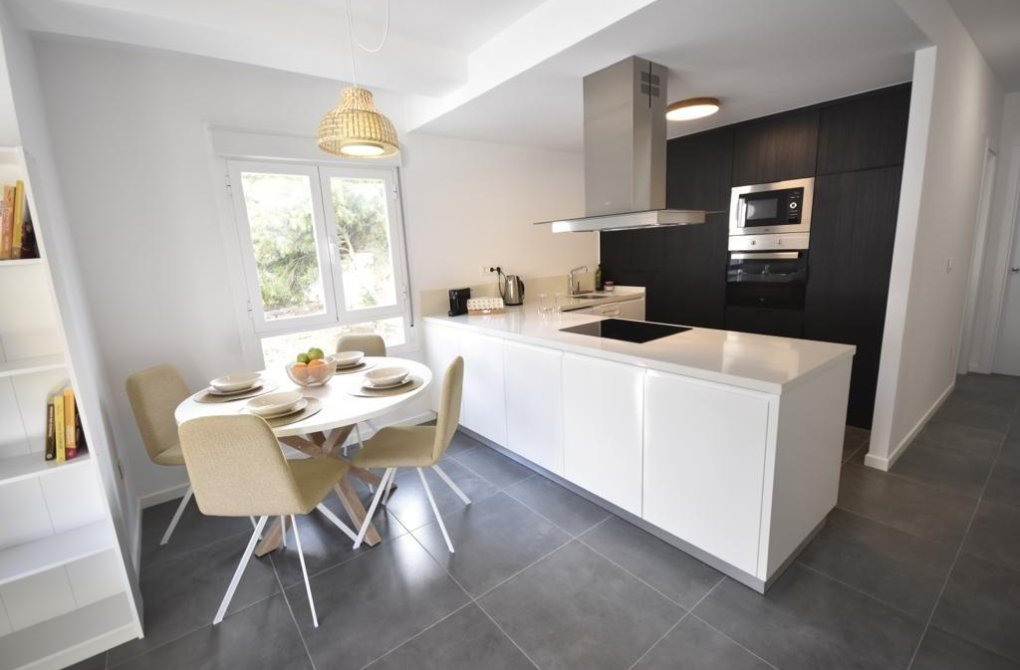 Resale - Apartment - Orihuela Costa - Campoamor