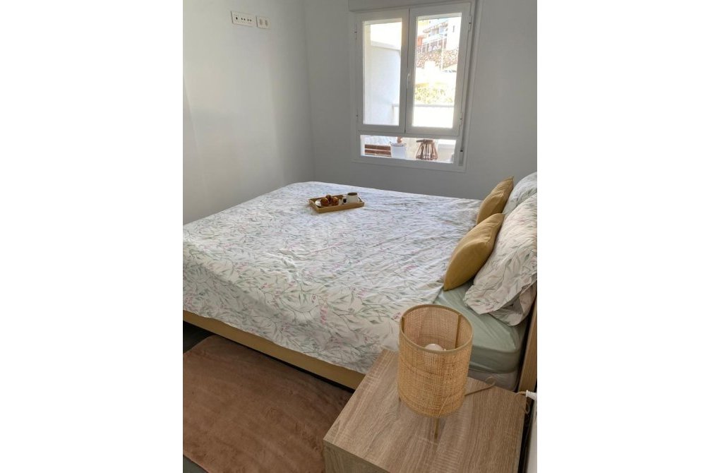 Resale - Apartment - Orihuela Costa - Campoamor