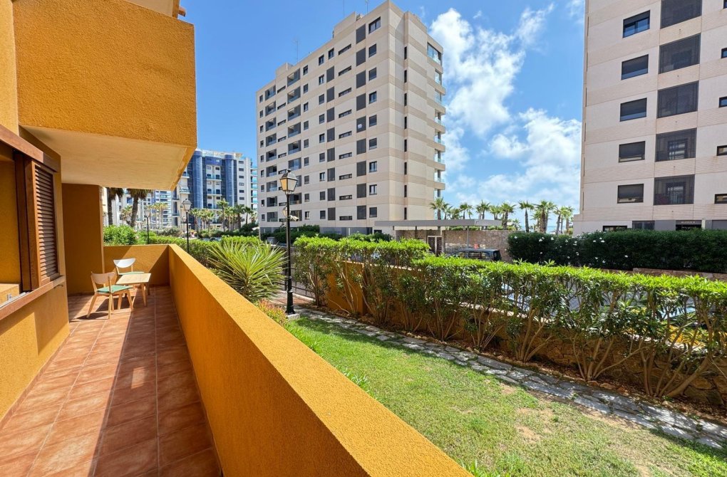 Resale - Apartment - Torrevieja - Punta prima