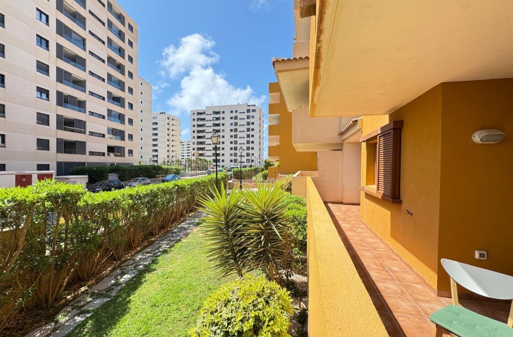 Resale - Apartment - Torrevieja - Punta prima