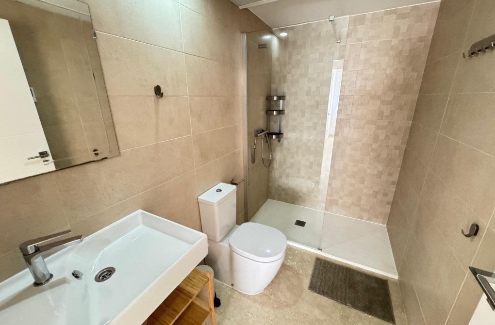 Resale - Apartment - Torrevieja - Punta prima