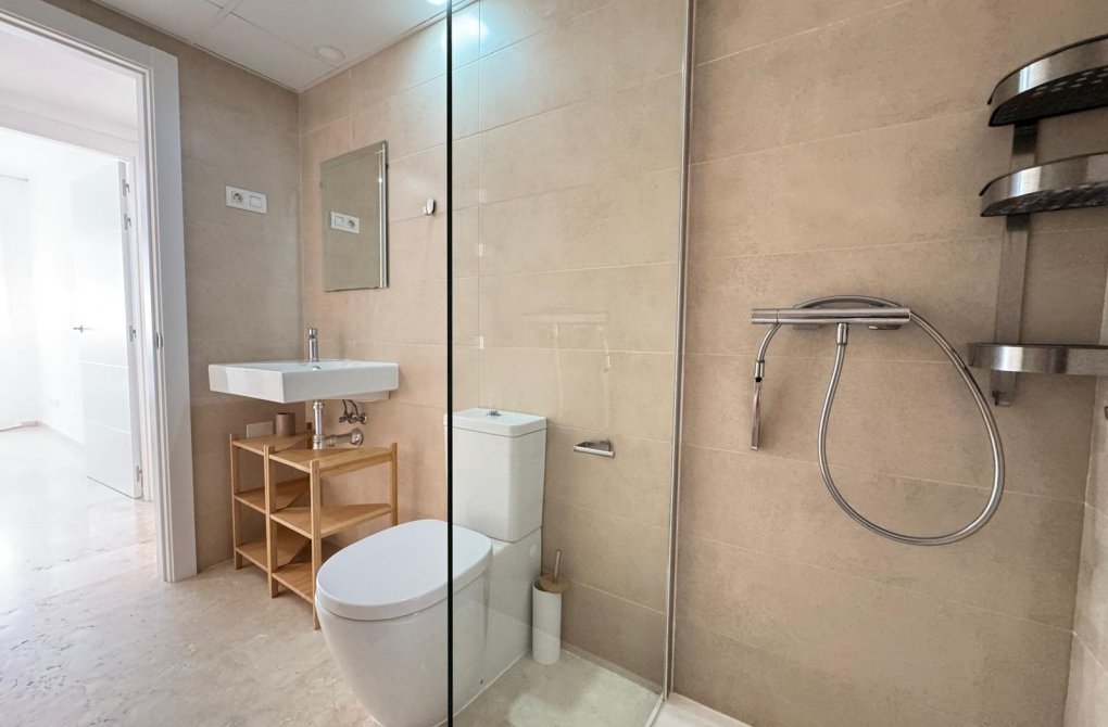 Resale - Apartment - Torrevieja - Punta prima