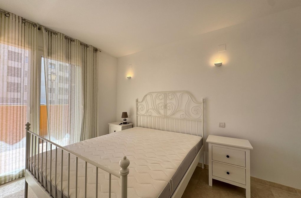 Resale - Apartment - Torrevieja - Punta prima