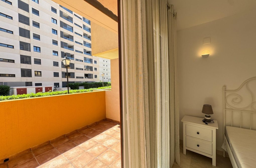 Resale - Apartment - Torrevieja - Punta prima