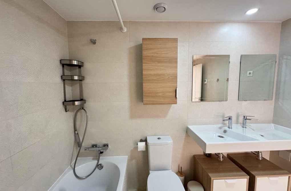 Resale - Apartment - Torrevieja - Punta prima