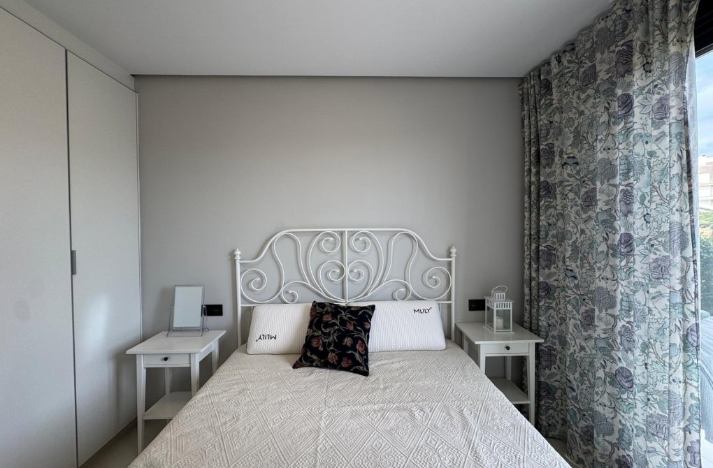 Resale - Apartment - Orihuela Costa - Las Filipinas