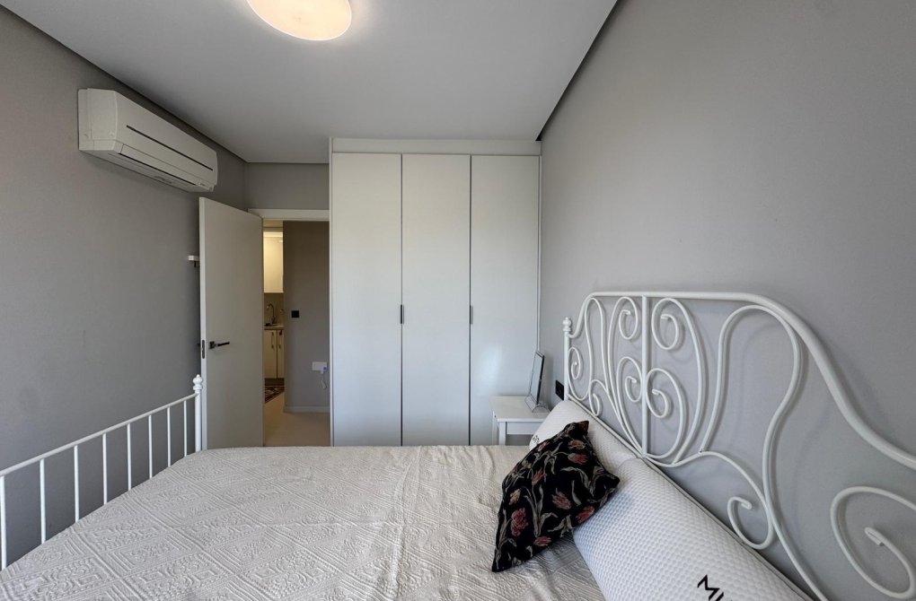 Resale - Apartment - Orihuela Costa - Las Filipinas