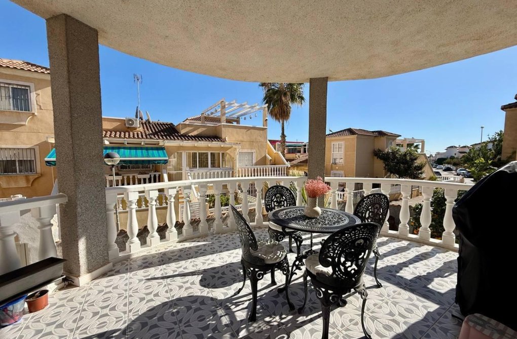 Resale - Villa - Orihuela Costa - Playa Flamenca