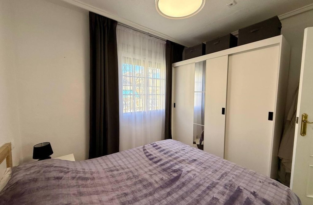 Resale - Villa - Orihuela Costa - Playa Flamenca