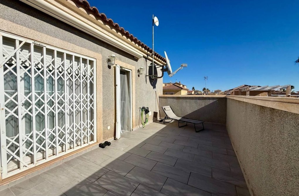 Resale - Villa - Orihuela Costa - Playa Flamenca