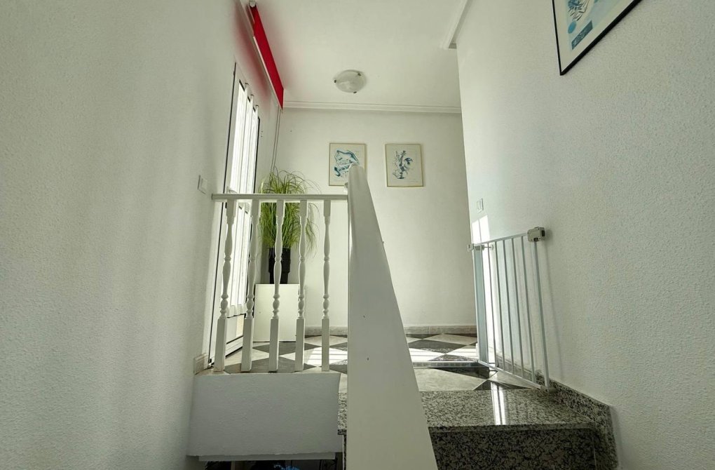 Resale - Villa - Orihuela Costa - Playa Flamenca