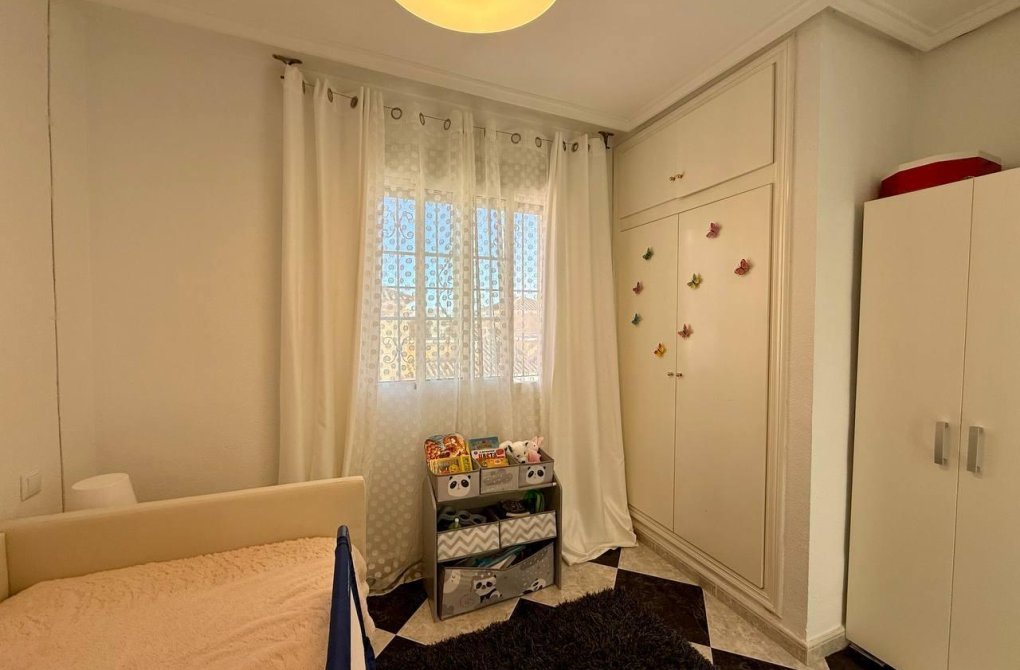 Resale - Villa - Orihuela Costa - Playa Flamenca